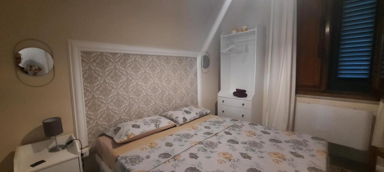Отель Borgo Nuovo Housing Фучеккьо Экстерьер фото